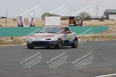 media/Jun-01-2025-CalClub SCCA (Sun) [[eae223c5dd]]/Group 5/Race (Front Straight)/